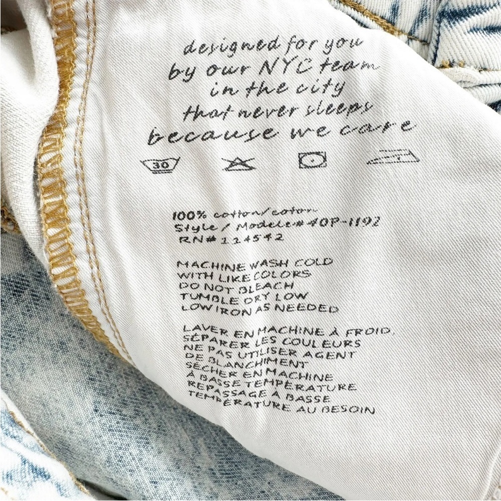 Blank NYC Women's High Waisted Front Pleat Acid Wash Distressed Jeans Size 25 - Picture 12 of 14